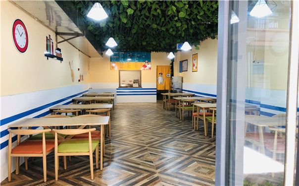 亚游集团官网
粥店