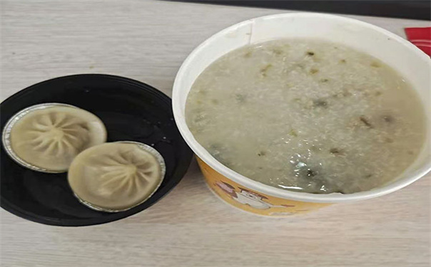 亚游集团官网
灌汤小笼包