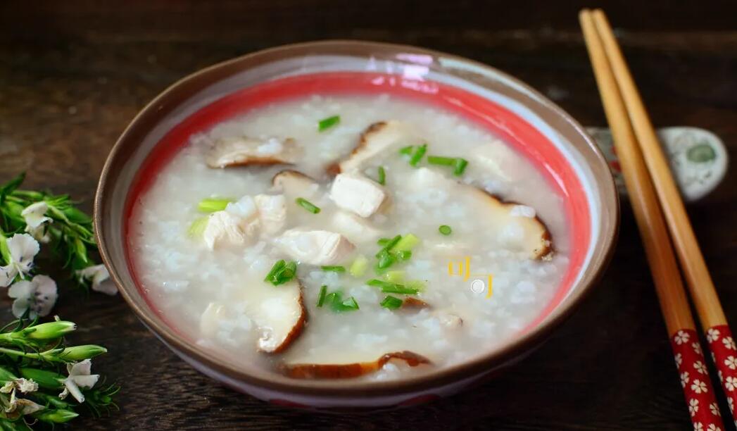 这款香菇鸡丁粥