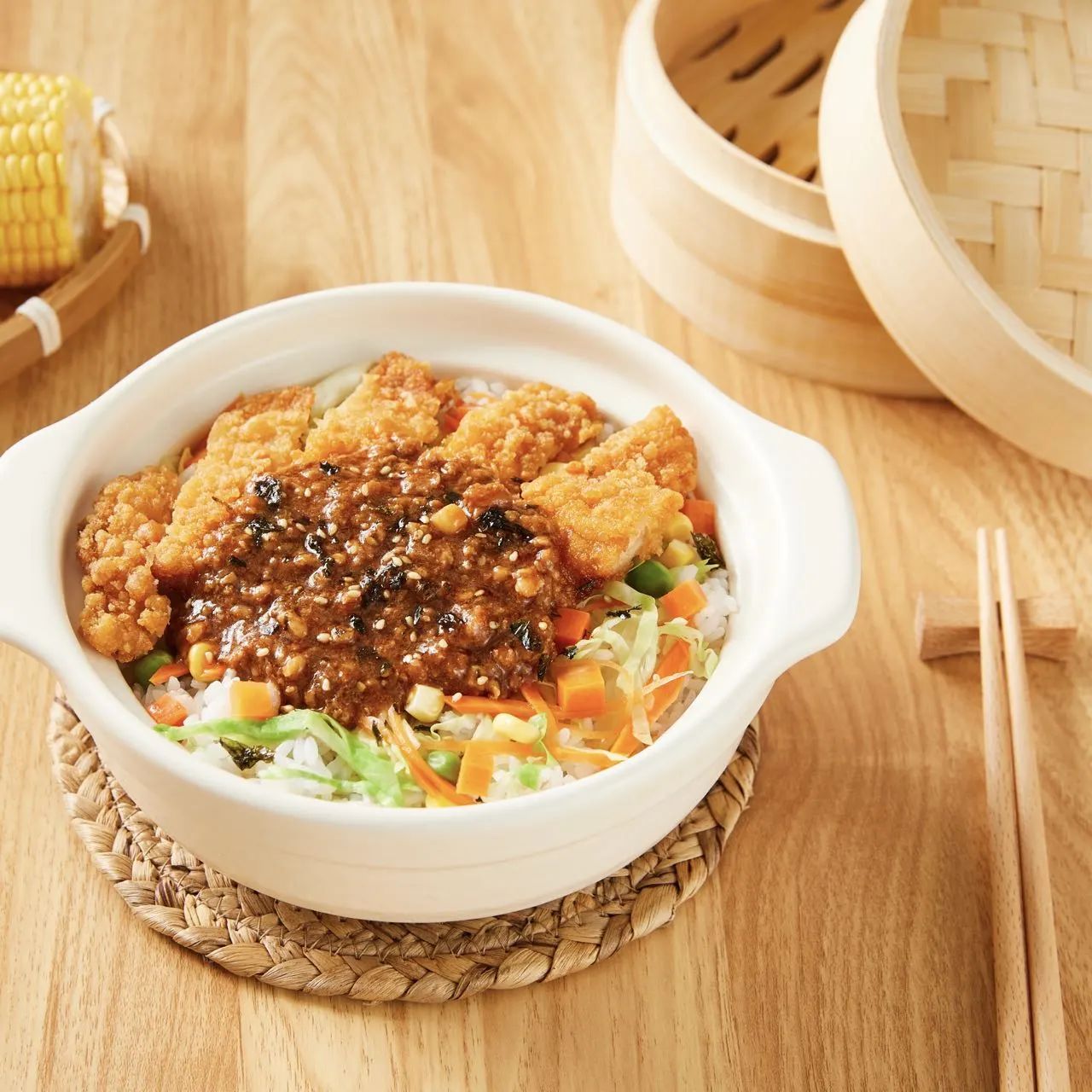 卤肉鸡排双拼饭 卤肉鸡排双拼饭